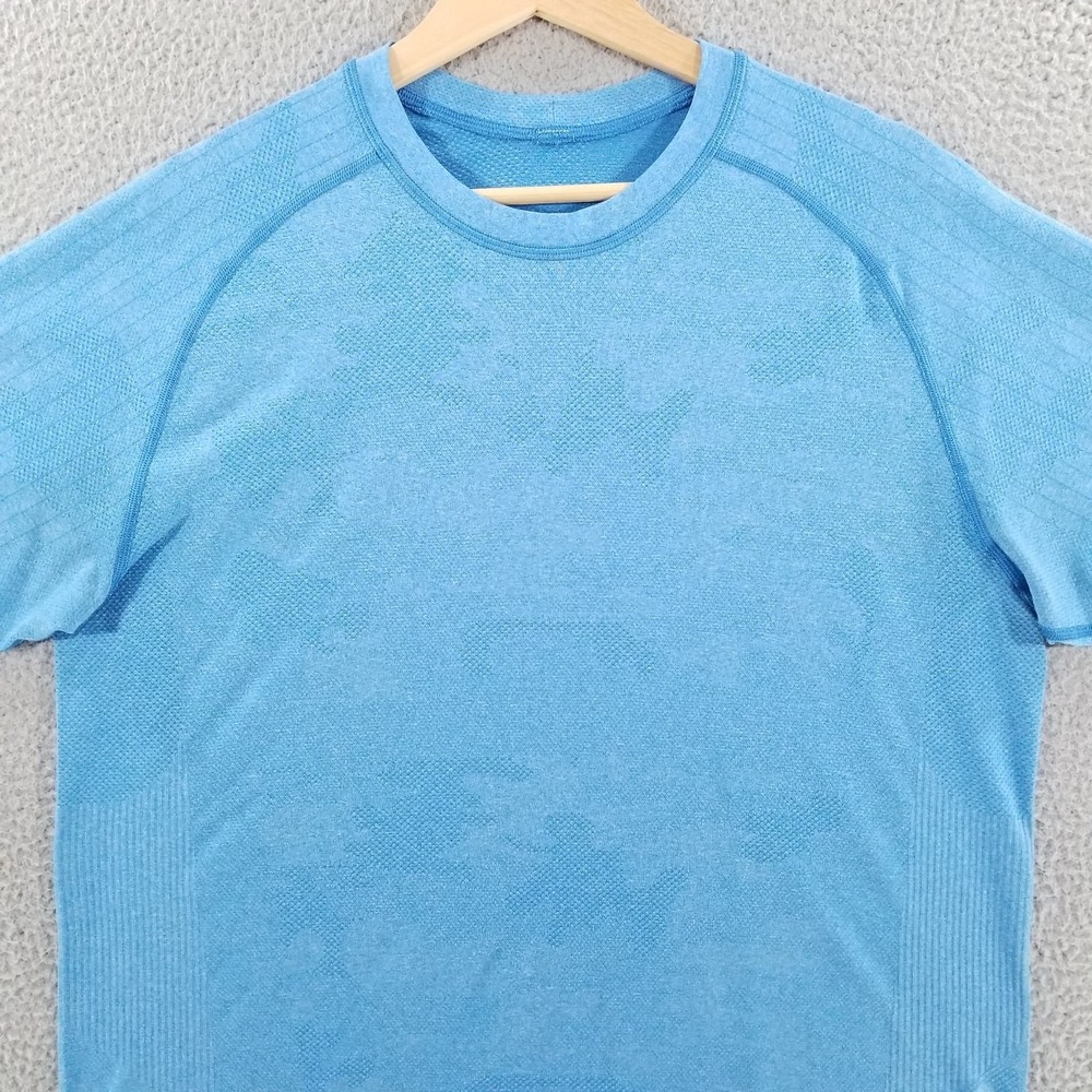 Lululemon Shirt XL Blue Metal Vent Tech Camo Running Training Gym Performance